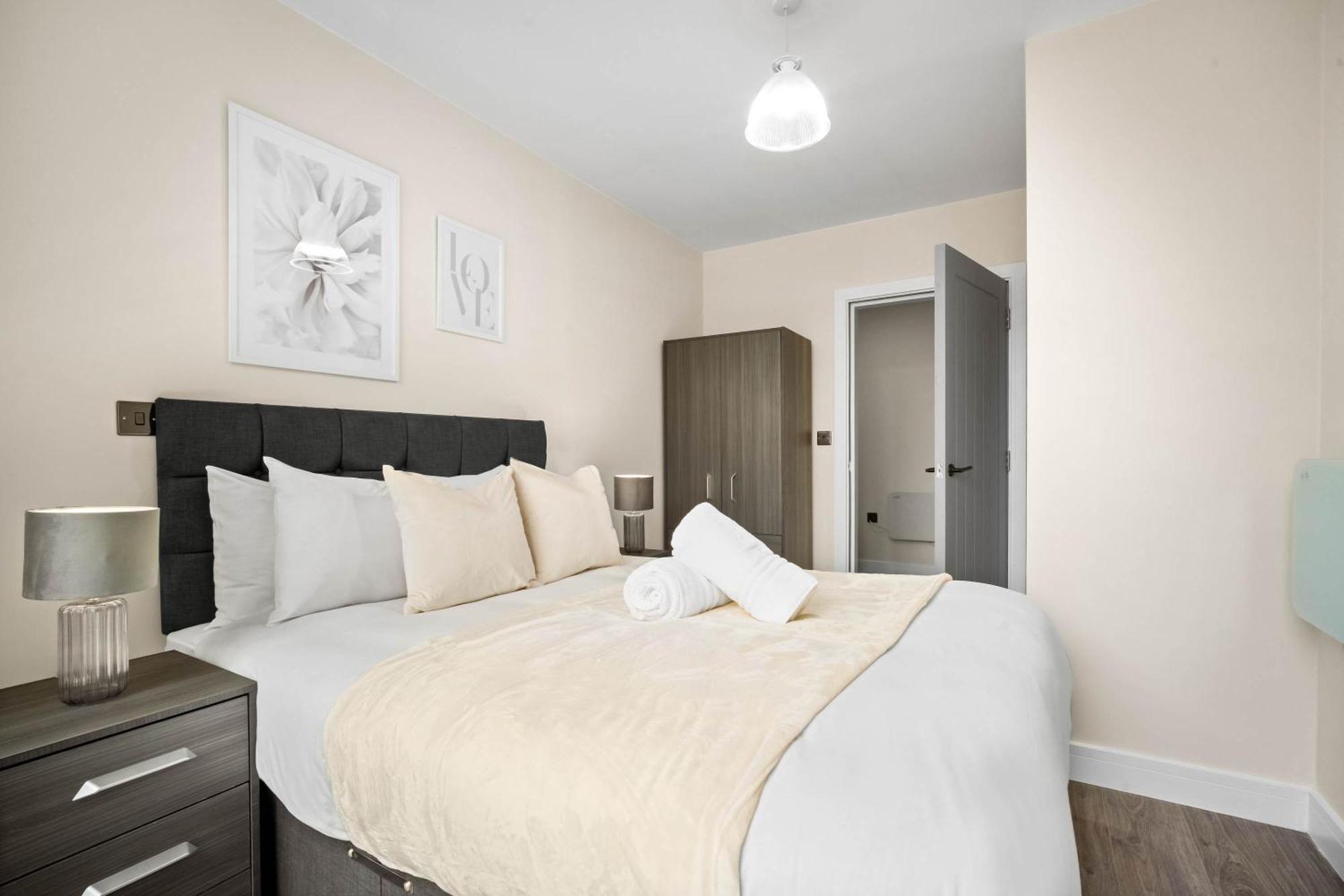 ברמינגהאם New Luxury Two Bedroom Apartment - City Centre - Netflix - Wifi - Top Rated - Jq 8Ah מראה חיצוני תמונה